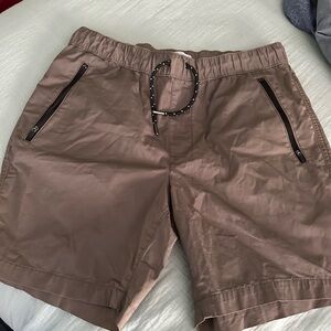 men’s shorts